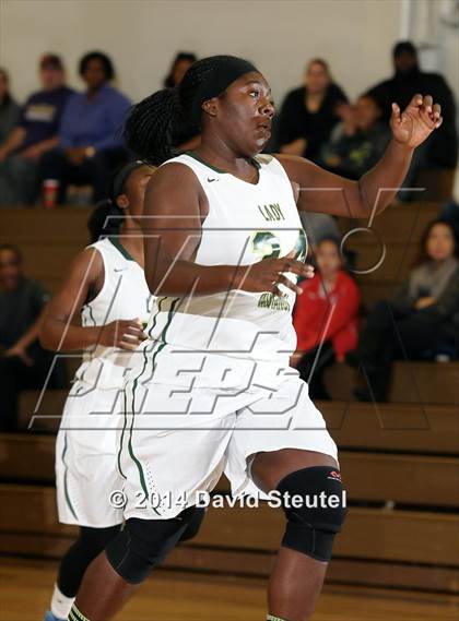 Thumbnail 3 in Bradshaw Christian vs. Monterey Trail (Christian Brothers Holiday Classic) photogallery.