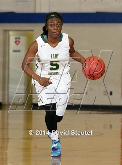 Thumbnail 3 in Bradshaw Christian vs. Monterey Trail (Christian Brothers Holiday Classic) photogallery.