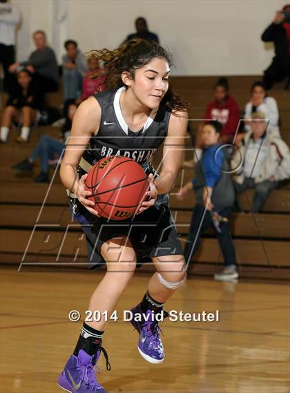 Thumbnail 2 in Bradshaw Christian vs. Monterey Trail (Christian Brothers Holiday Classic) photogallery.
