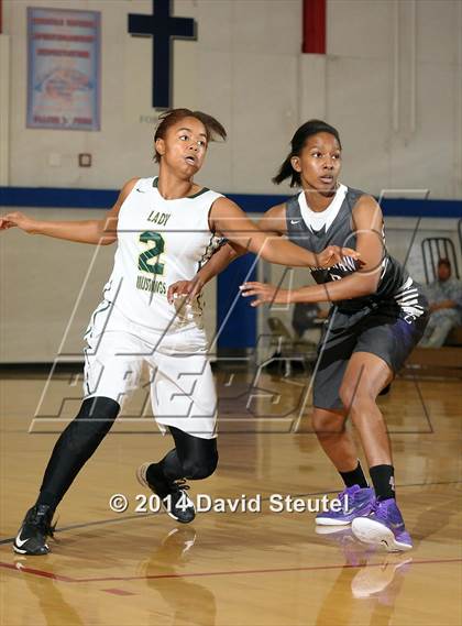 Thumbnail 1 in Bradshaw Christian vs. Monterey Trail (Christian Brothers Holiday Classic) photogallery.