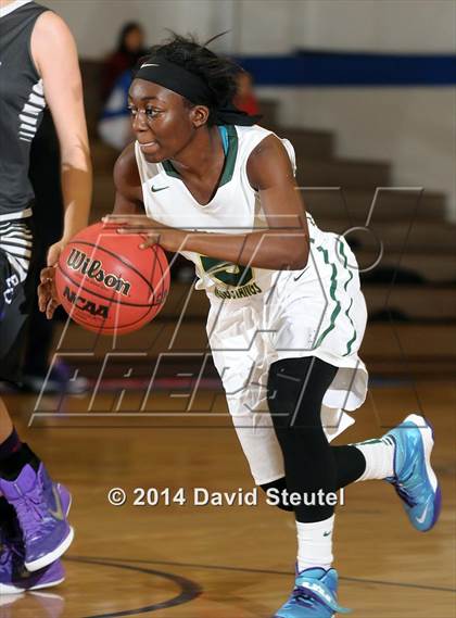 Thumbnail 1 in Bradshaw Christian vs. Monterey Trail (Christian Brothers Holiday Classic) photogallery.
