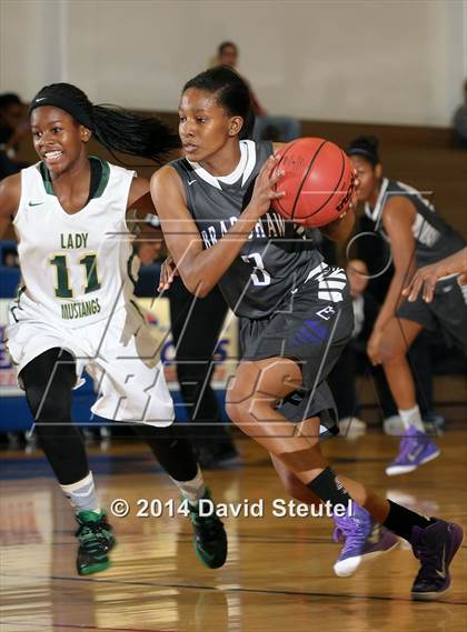 Thumbnail 2 in Bradshaw Christian vs. Monterey Trail (Christian Brothers Holiday Classic) photogallery.