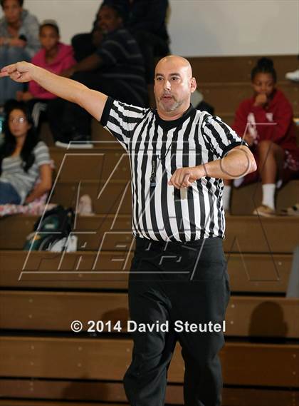 Thumbnail 2 in Bradshaw Christian vs. Monterey Trail (Christian Brothers Holiday Classic) photogallery.