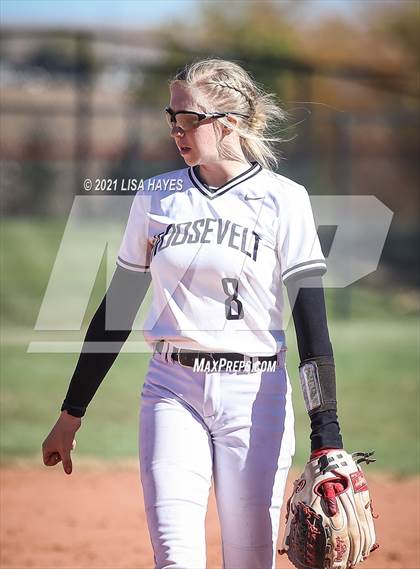 Thumbnail 3 in Roosevelt vs. Air Academy photogallery.