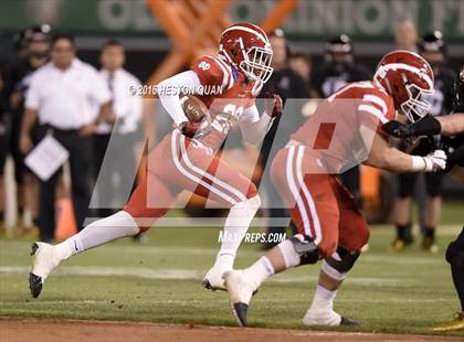 Thumbnail 1 in Servite vs. Mater Dei photogallery.