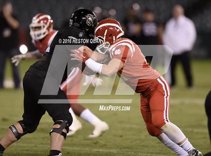 Thumbnail 2 in Servite vs. Mater Dei photogallery.