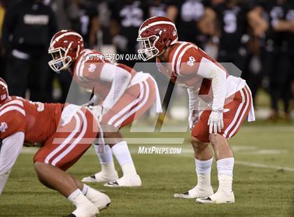 Thumbnail 2 in Servite vs. Mater Dei photogallery.