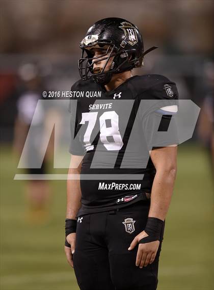 Thumbnail 3 in Servite vs. Mater Dei photogallery.