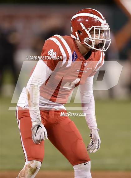 Thumbnail 3 in Servite vs. Mater Dei photogallery.
