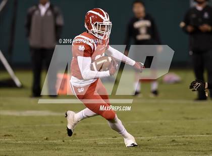 Thumbnail 1 in Servite vs. Mater Dei photogallery.