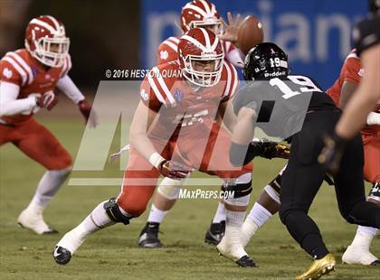 Thumbnail 3 in Servite vs. Mater Dei photogallery.