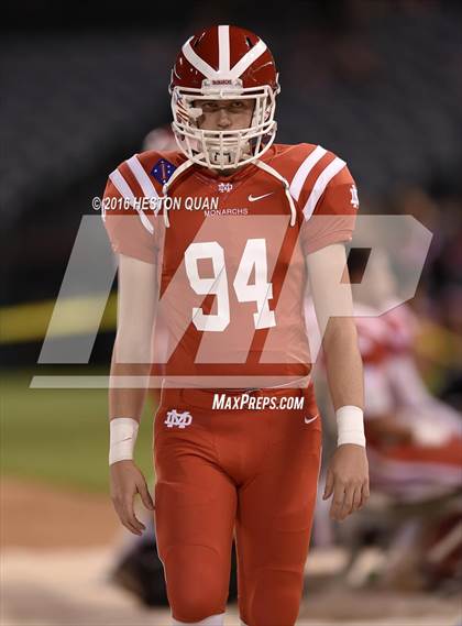 Thumbnail 1 in Servite vs. Mater Dei photogallery.