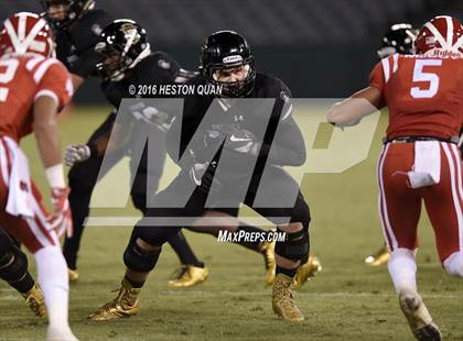 Thumbnail 3 in Servite vs. Mater Dei photogallery.