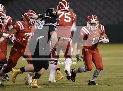 Thumbnail 2 in Servite vs. Mater Dei photogallery.