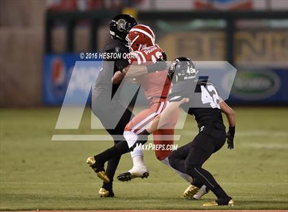 Thumbnail 1 in Servite vs. Mater Dei photogallery.