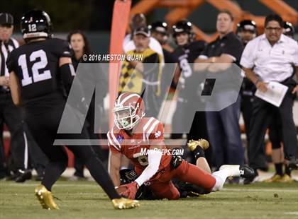 Thumbnail 1 in Servite vs. Mater Dei photogallery.
