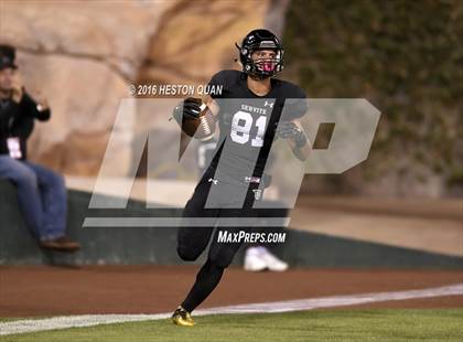 Thumbnail 1 in Servite vs. Mater Dei photogallery.
