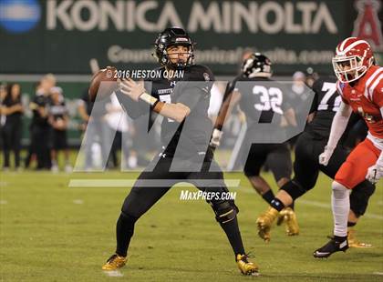 Thumbnail 1 in Servite vs. Mater Dei photogallery.