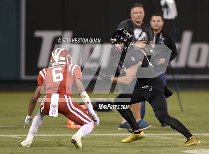 Thumbnail 1 in Servite vs. Mater Dei photogallery.