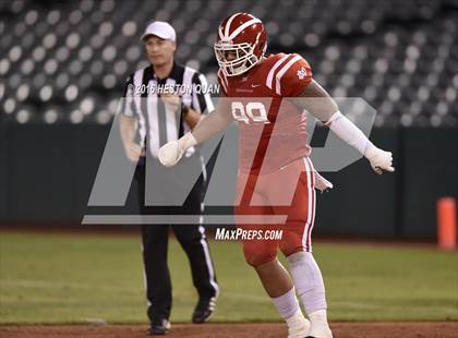 Thumbnail 2 in Servite vs. Mater Dei photogallery.