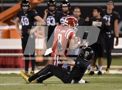 Thumbnail 1 in Servite vs. Mater Dei photogallery.