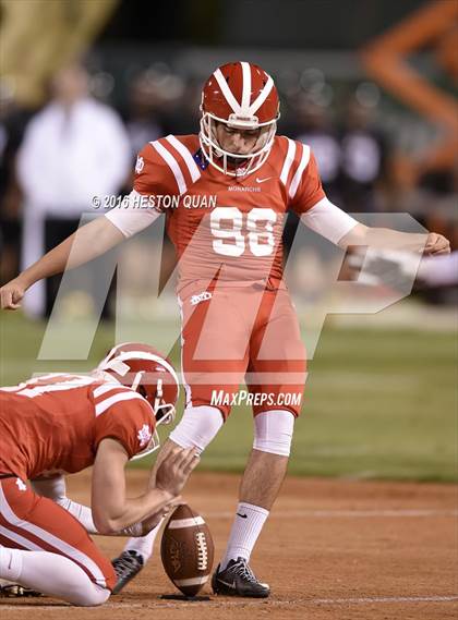 Thumbnail 1 in Servite vs. Mater Dei photogallery.