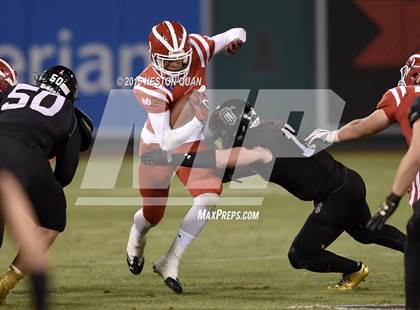 Thumbnail 1 in Servite vs. Mater Dei photogallery.