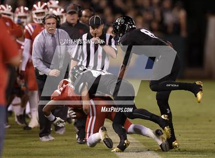 Thumbnail 1 in Servite vs. Mater Dei photogallery.