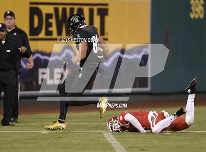 Thumbnail 1 in Servite vs. Mater Dei photogallery.