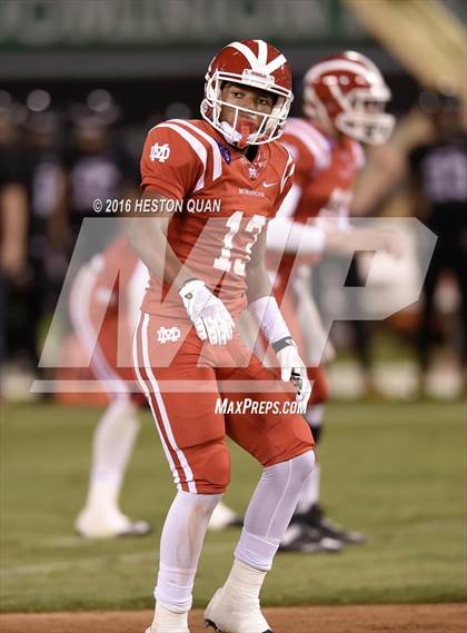 Thumbnail 2 in Servite vs. Mater Dei photogallery.