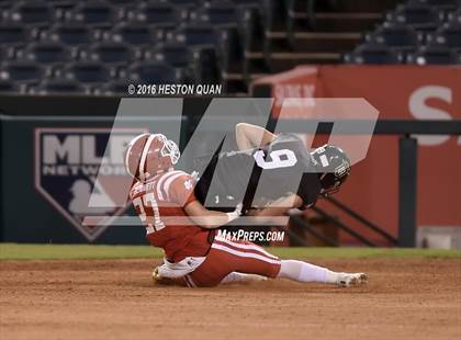 Thumbnail 3 in Servite vs. Mater Dei photogallery.