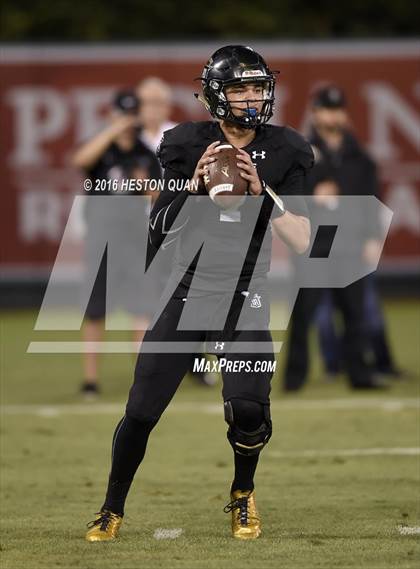 Thumbnail 3 in Servite vs. Mater Dei photogallery.
