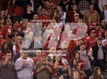 Thumbnail 2 in Servite vs. Mater Dei photogallery.