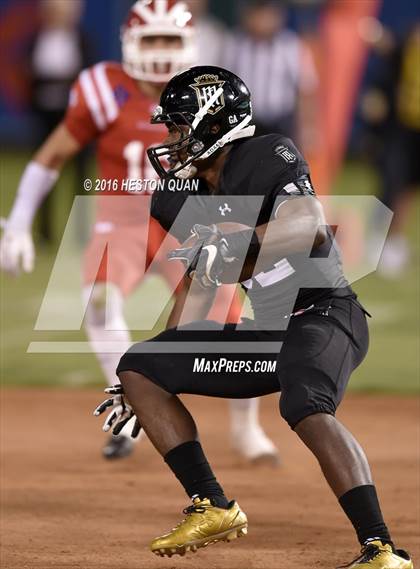 Thumbnail 2 in Servite vs. Mater Dei photogallery.