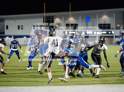 Thumbnail 2 in Central vs. IMG Academy photogallery.