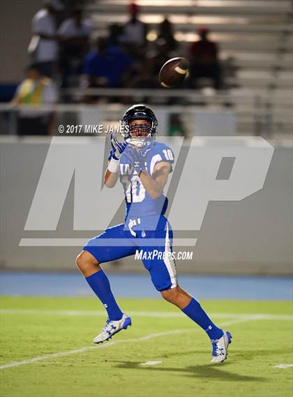 Thumbnail 1 in Central vs. IMG Academy photogallery.