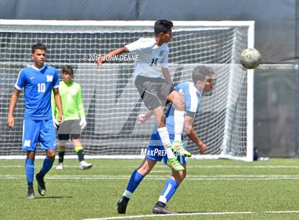 Thumbnail 3 in St. Michael's vs. Monte Del Sol Charter photogallery.