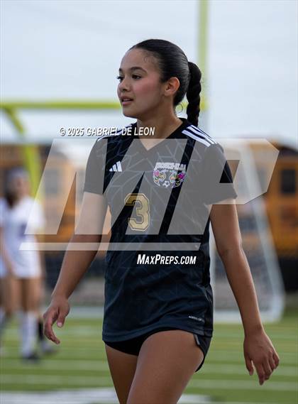 Thumbnail 1 in Pieper vs. Edcouch-Elsa (UIL Region IV 5A D2 Regional Semifinals Soccer) photogallery.
