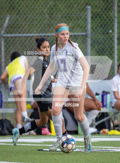 Thumbnail 1 in Pieper vs. Edcouch-Elsa (UIL Region IV 5A D2 Regional Semifinals Soccer) photogallery.