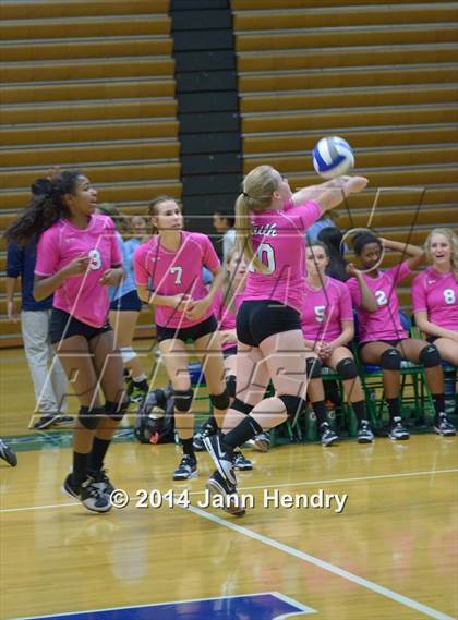 Thumbnail 2 in Faith Lutheran vs. Cathedral Catholic (Durango Fall Classic) photogallery.