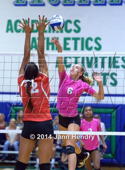 Thumbnail 1 in Faith Lutheran vs. Cathedral Catholic (Durango Fall Classic) photogallery.