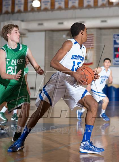 Thumbnail 3 in St. Mary's vs Rancho Bernardo (Torrey Pines Holiday Classic) photogallery.
