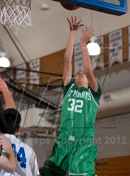 Thumbnail 1 in St. Mary's vs Rancho Bernardo (Torrey Pines Holiday Classic) photogallery.