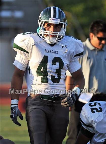 Thumbnail 2 in San Dimas vs. Bonita photogallery.