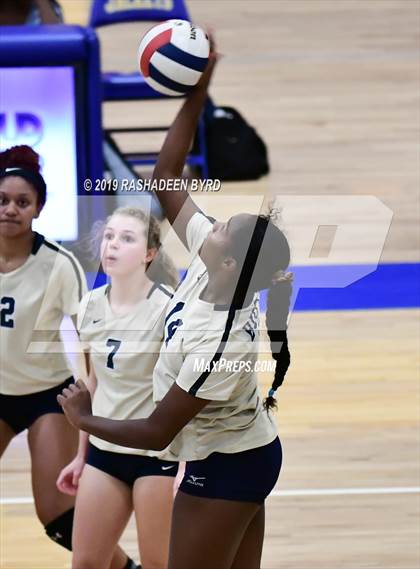 Thumbnail 1 in Hylton @ Osbourn Park photogallery.