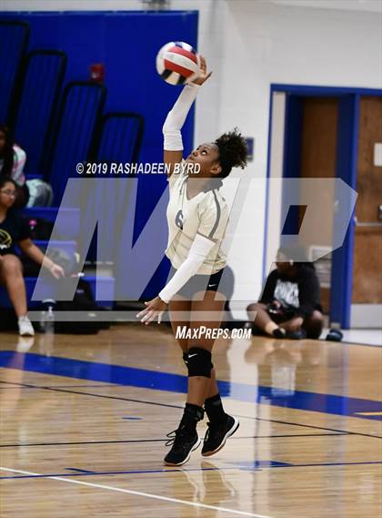 Thumbnail 2 in Hylton @ Osbourn Park photogallery.