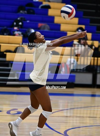 Thumbnail 3 in Hylton @ Osbourn Park photogallery.