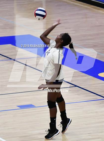 Thumbnail 3 in Hylton @ Osbourn Park photogallery.