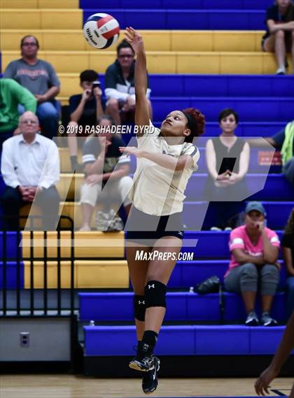 Thumbnail 3 in Hylton @ Osbourn Park photogallery.