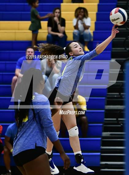 Thumbnail 1 in Hylton @ Osbourn Park photogallery.